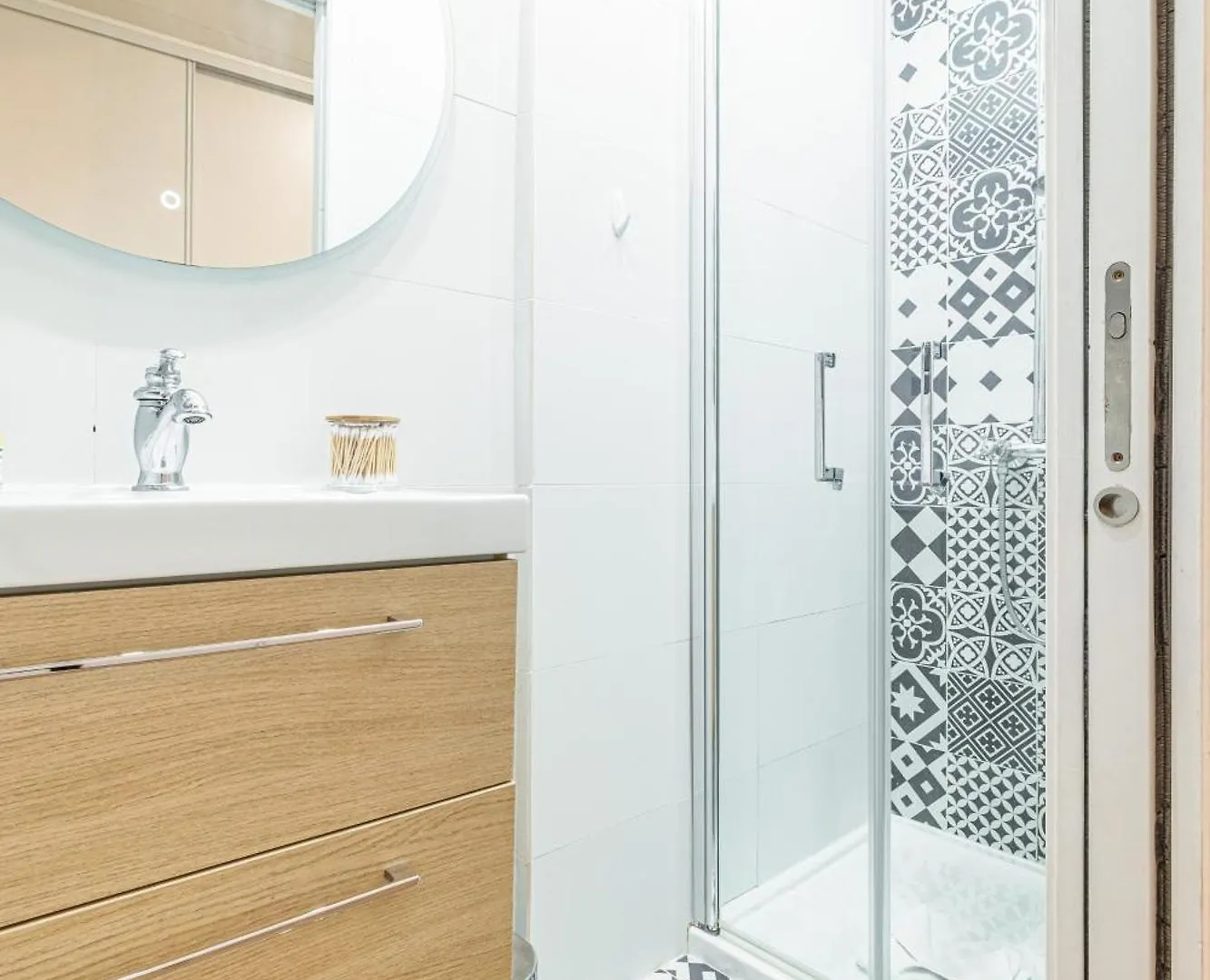 Apartamento Le Bougainvillier Menton Vieille Ville