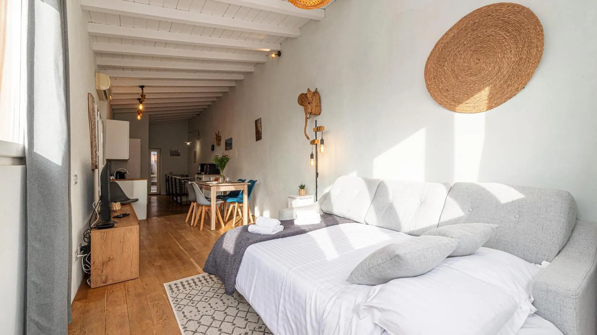 Apartment Le Bougainvillier Menton Vieille Ville France
